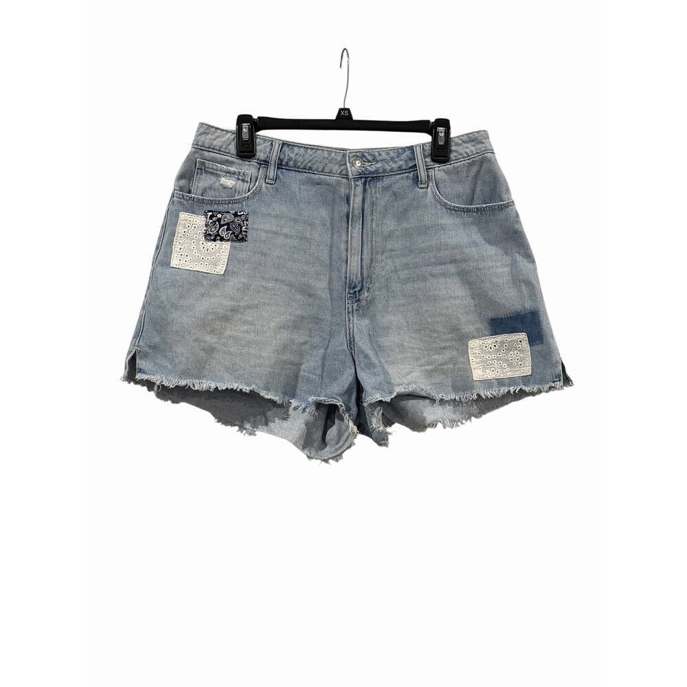 Hollister Curvy Ultra High Rise Vintage Relaxed Mom Shorts: Size 31 Y2K